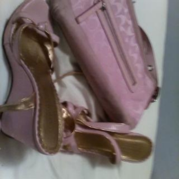 Coach sandels and matching handbag - Picture 8 of 9